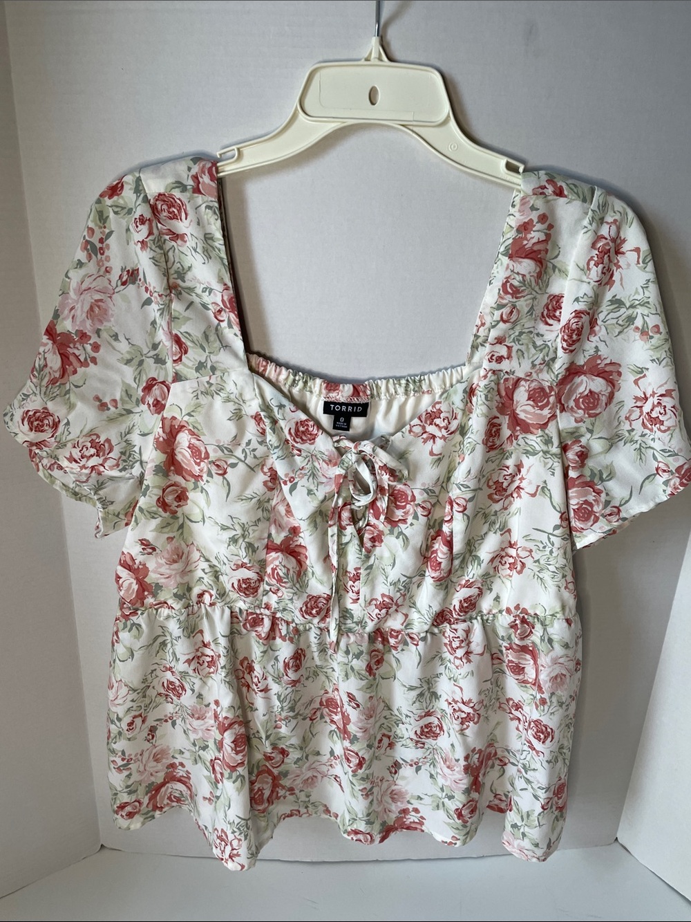 Torrid  Women's Size 0 (Large ) Pink Roses Baby Doll Top